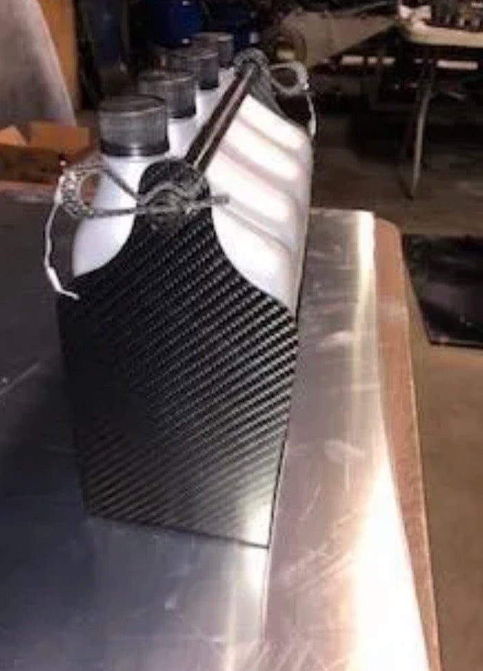 4 Qt. Oil Holder Carbon Fiber