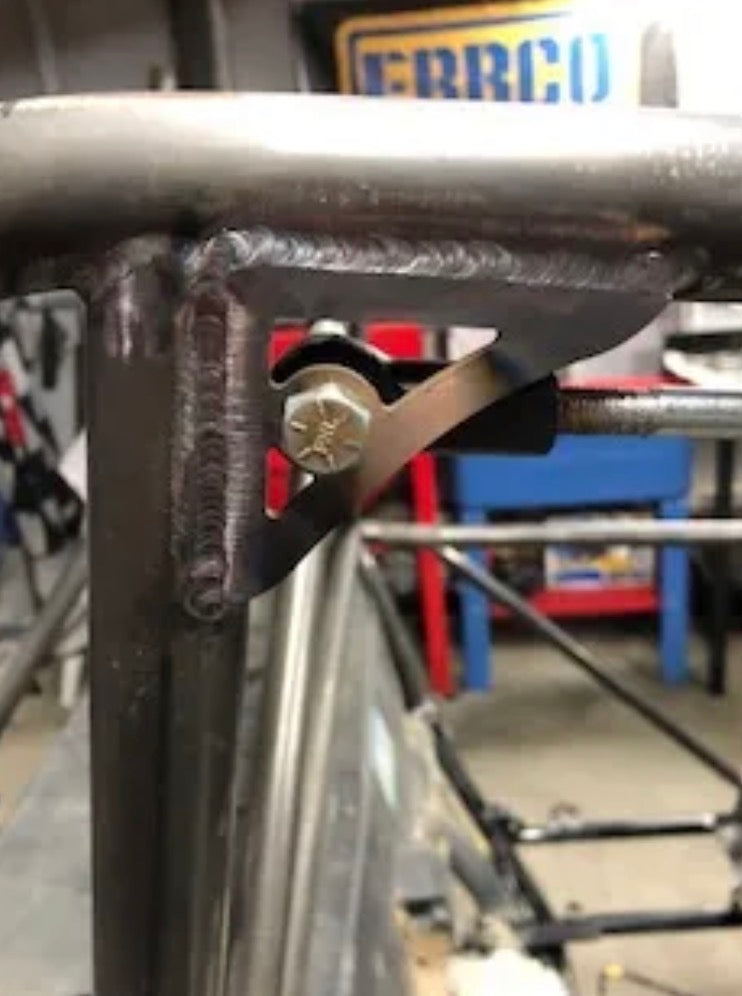 Gusset window net mount tab 85 degree