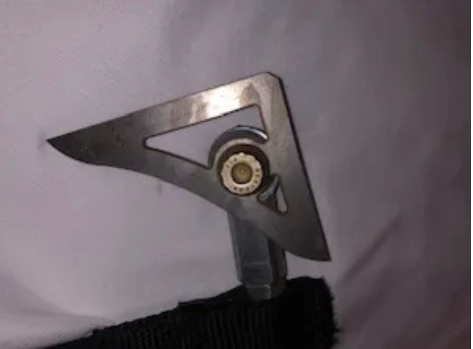 Gusset window net mount tab 70 degree