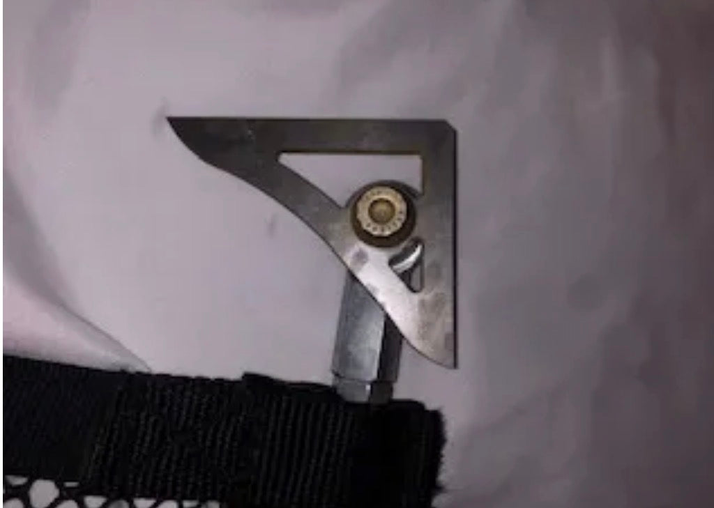 Gusset window net mount tab 85 degree
