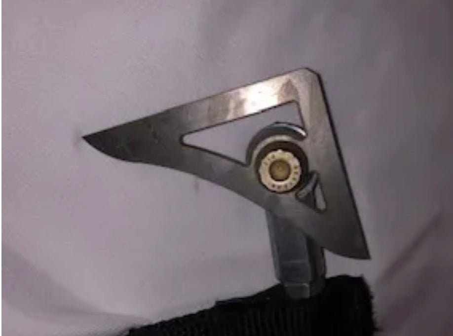 Gusset window net mount tab 80 degree